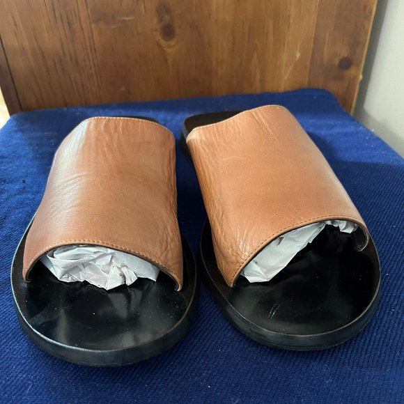 Kenneth Cole Shine On Men\'s Tan Slides. main image 12